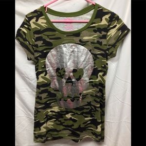 Heart to Heart Camo T-shirt